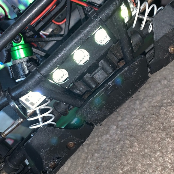 Custom R/c Truck - Picture 5 of 7